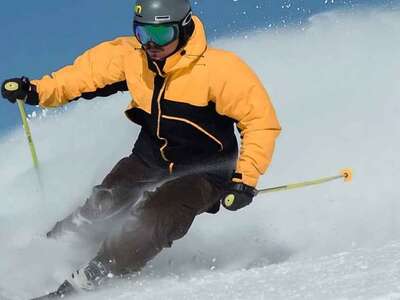 Гірськолижні