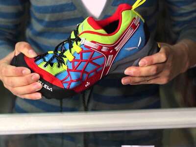 Кросівки для трекінгу