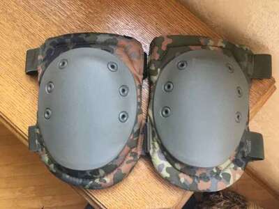 Наколінники