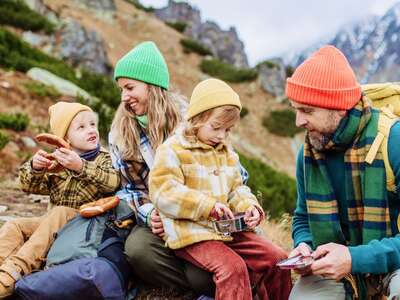 Снеки і десерти