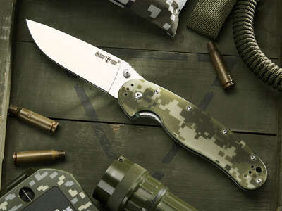 Кишенькові ножі