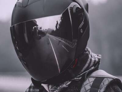 Мотошоломи